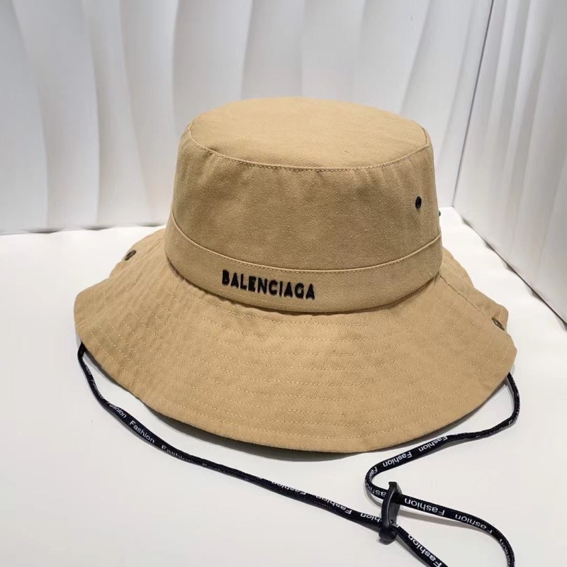 BALENCIAGA